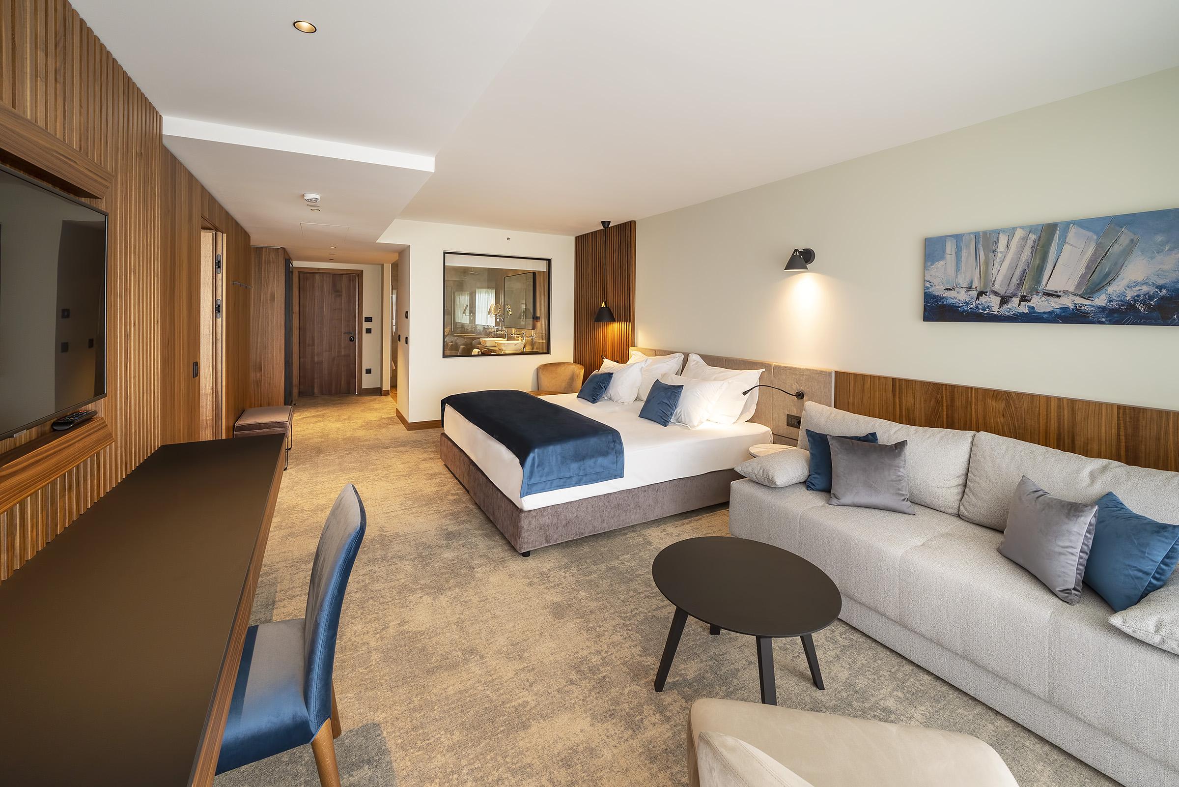 Luxury Hotel Riva Malinska Exterior foto A room at the Hotel