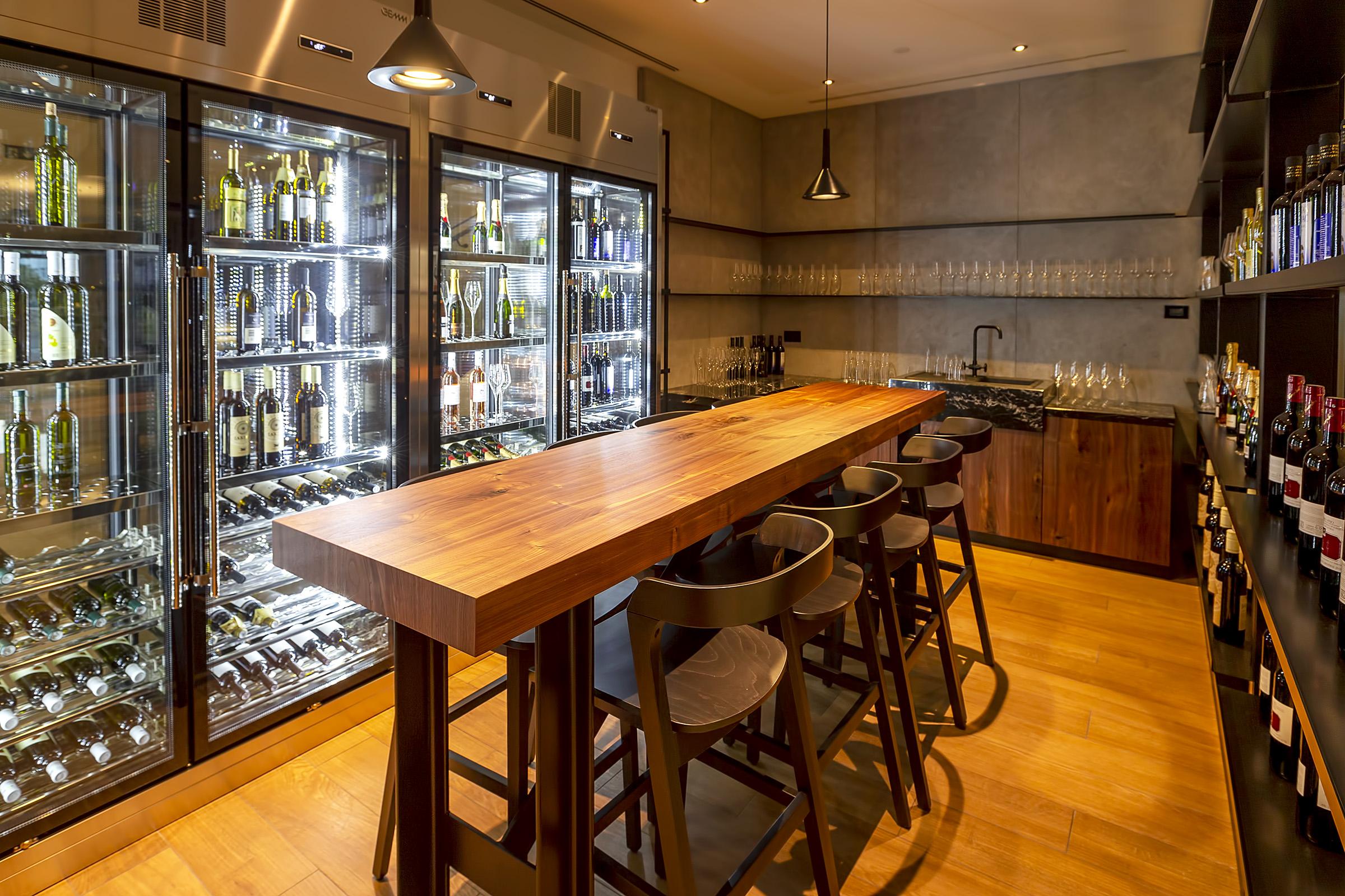 Luxury Hotel Riva Malinska Exterior foto The Wine Room